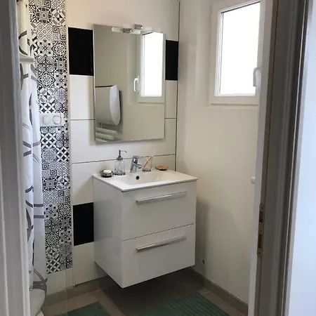 Appartement Face Au Golf A 2 Km De La Plage
