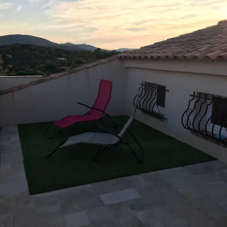 Appartement Face Au Golf A 2 Km De La Plage Sainte-Maxime